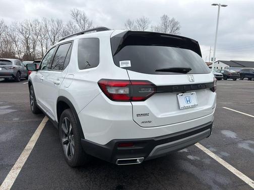 2023 Honda Pilot Touring