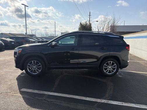2022 GMC Terrain SLT