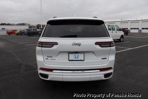 Photo 4 of 58 of 2022 Jeep Grand Cherokee L Overland