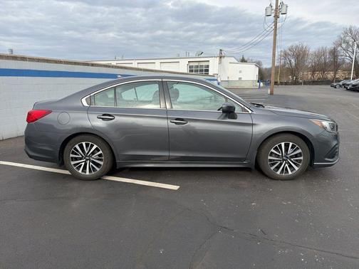 2018 Subaru Legacy 2.5i Premium