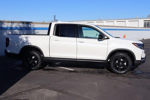 2025 Honda Ridgeline Black Edition
