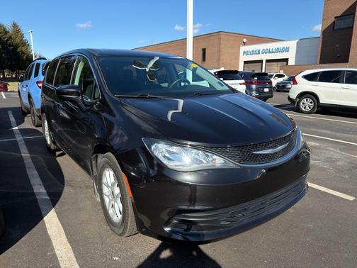 2017 Chrysler Pacifica Touring
