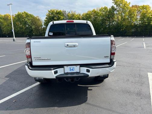 2015 Toyota Tacoma Base