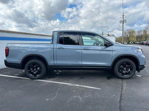 2025 Honda Ridgeline Black Edition