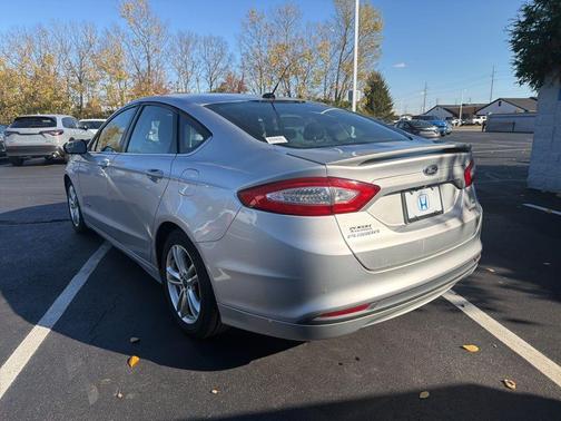 2015 Ford Fusion Hybrid SE