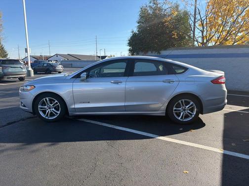 2015 Ford Fusion Hybrid SE
