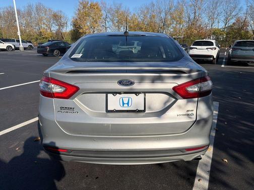 2015 Ford Fusion Hybrid SE