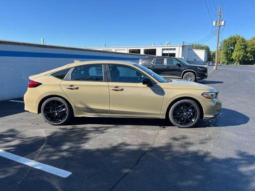 Sand Dune 2026 Honda Civic Hybrid Sport