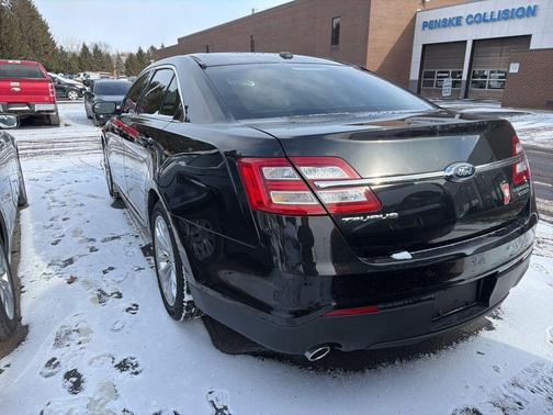2015 Ford Taurus Limited
