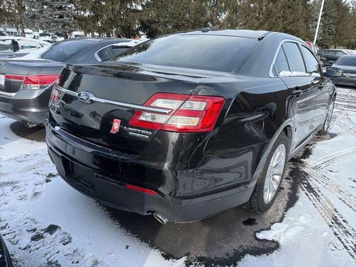 2015 Ford Taurus Limited