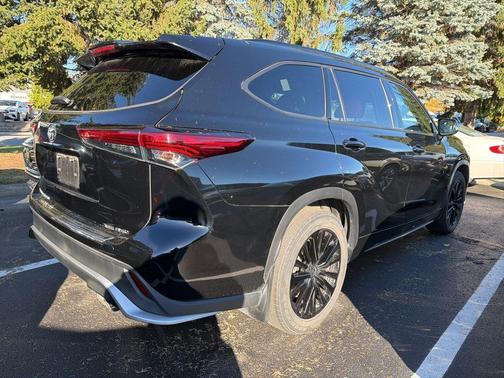 2023 Toyota Highlander XSE