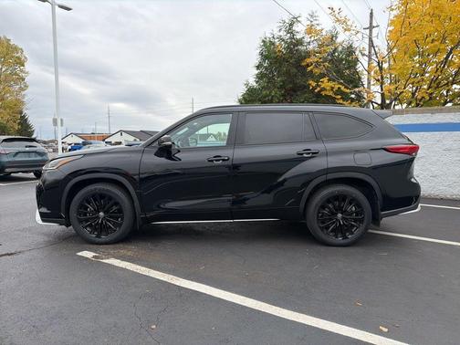 2023 Toyota Highlander XSE