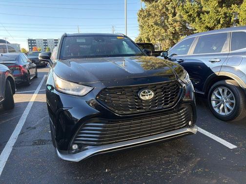 2023 Toyota Highlander XSE