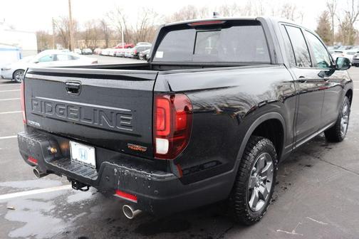 Crystal Black Pearl 2026 Honda Ridgeline TrailSport