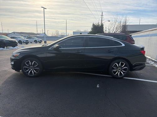 2022 Chevrolet Malibu RS