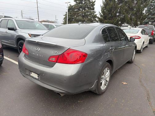 2011 INFINITI G37x Base