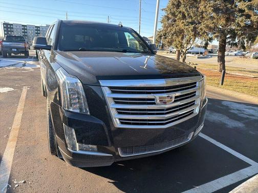 2016 Cadillac Escalade Platinum
