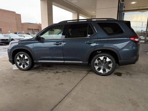 Smoke 2026 Honda Pilot Elite
