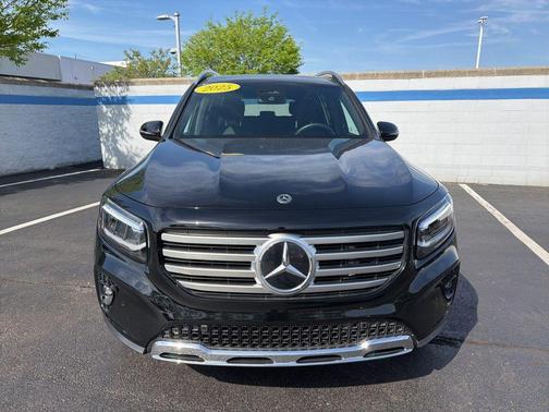 Black 2025 Mercedes-Benz GLB 250 Base
