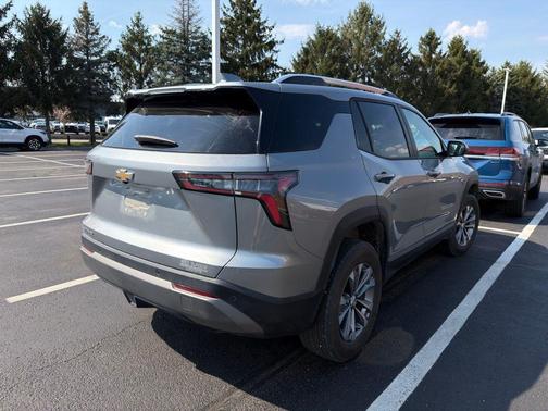Sterling Gray Metallic 2026 Chevrolet Equinox LT