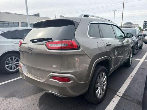 Light Brownstone Pearlcoat 2016 Jeep Cherokee Overland