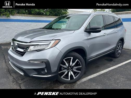2022 Honda Pilot Touring 8-Passenger