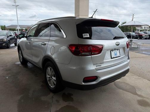 Sparkling Silver 2020 Kia Sorento LX