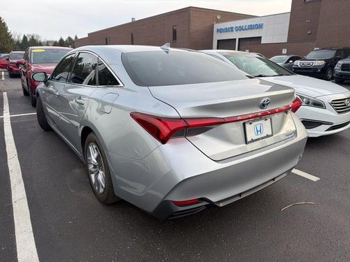 Celestial Silver 2021 Toyota Avalon Hybrid XLE