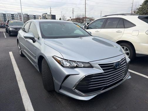 Celestial Silver 2021 Toyota Avalon Hybrid XLE