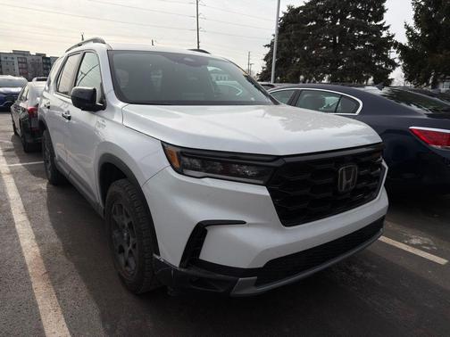 2023 Honda Pilot TrailSport