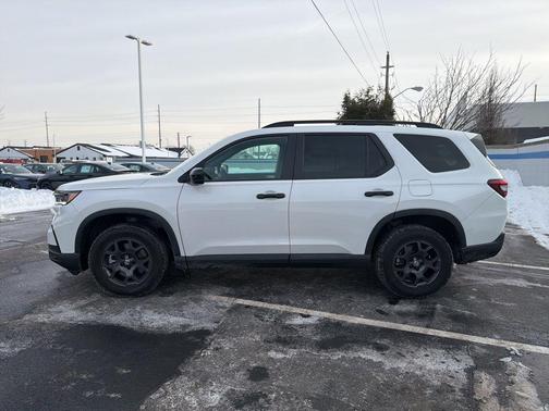 2023 Honda Pilot TrailSport