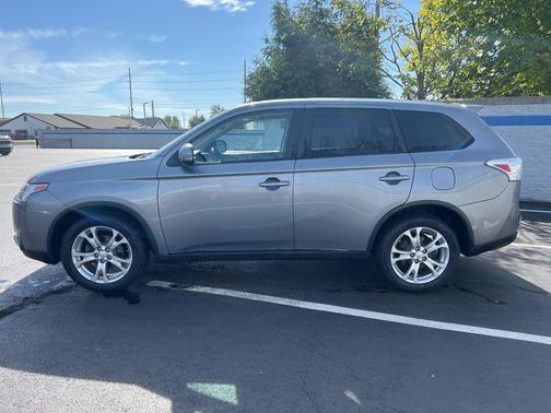 2015 Mitsubishi Outlander SE