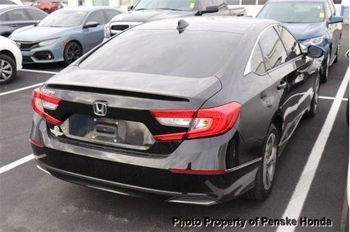 Photo 5 of 18 of 2018 Honda Accord EX-L