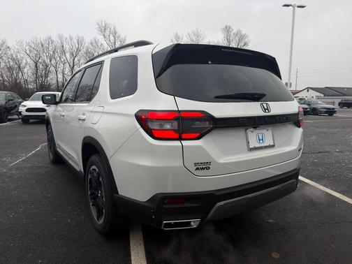 2026 Honda Pilot Touring