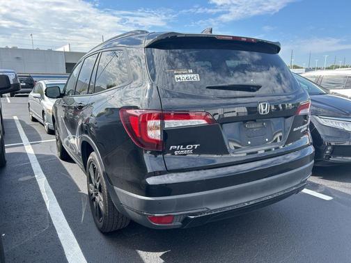 2021 Honda Pilot Black Edition