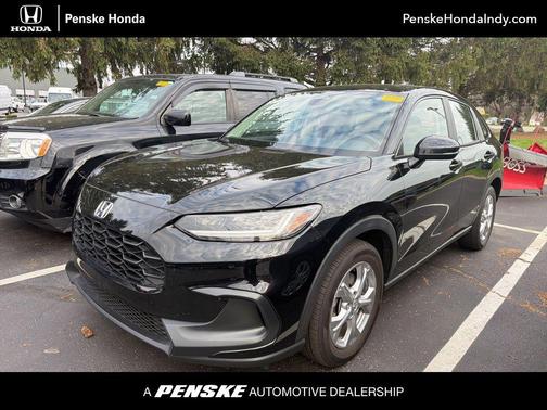 Crystal Black Pearl 2023 Honda HR-V LX