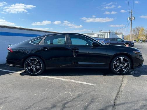 2025 Honda Accord Hybrid Sport