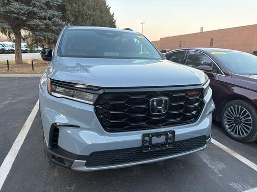 2023 Honda Pilot TrailSport
