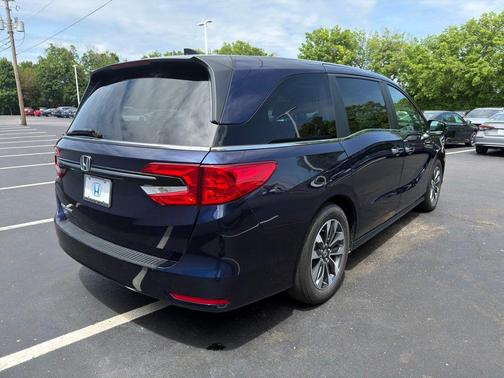 Blue 2024 Honda Odyssey EX-L