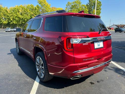 2020 GMC Acadia Denali