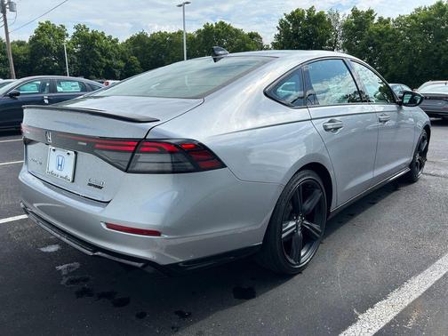 2023 Honda Accord Hybrid Sport-L