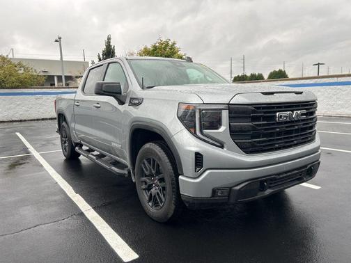 2025 GMC Sierra 1500 Elevation