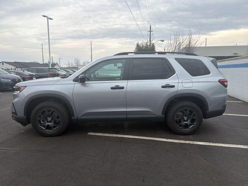 2023 Honda Pilot TrailSport