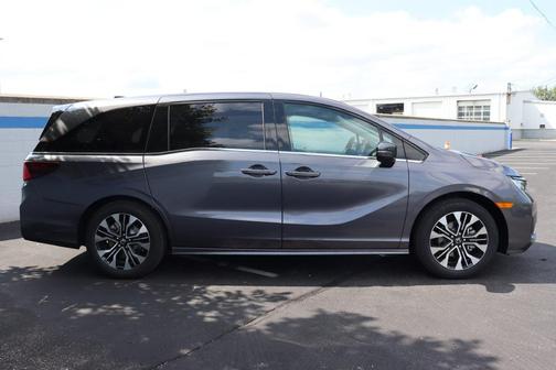 Modern Steel Metallic 2026 Honda Odyssey Elite
