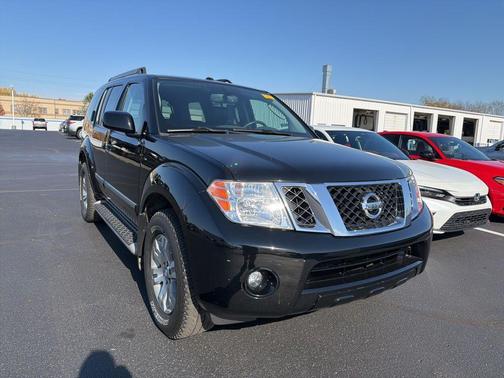 2011 Nissan Pathfinder Silver