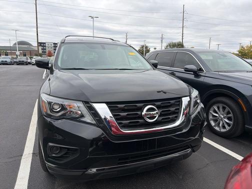 2020 Nissan Pathfinder S
