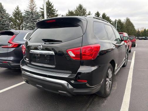 2020 Nissan Pathfinder S
