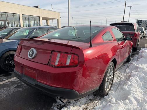 2011 Ford Mustang V6 Premium