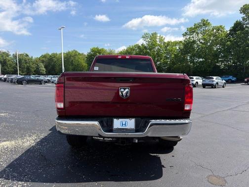 Delmonico Red Pearlcoat 2017 RAM 1500 Tradesman/Express