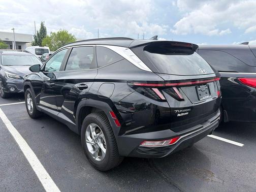 Phantom Black 2022 Hyundai TUCSON SEL